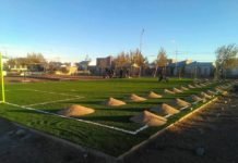 SE TERMINÓ LA COLOCACIÓN DEL CÉSPED SINTÉTICO EN TRES CANCHAS