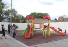 Se reinaugurò el parquecito de la Av. Perito Moreno
